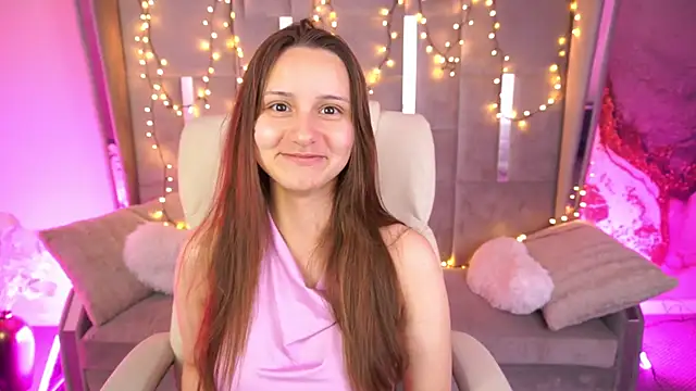 TinyNatalie online show from June 2026 06:16:01 AM