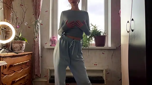 PaulaTisch online show from April 2026 03:28:02 PM