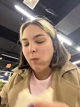 KateBurlesk online show from November 2025 09:11:01 AM