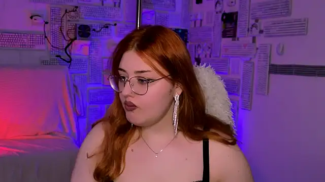 Snapshot of StaceyJensen chatting on April 2026 12:16:02 PM StaceyJensen online show from April 2026 12:16:02 PM