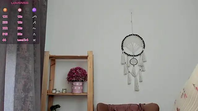 AmillyGile online show from March 2026 08:06:01 AM