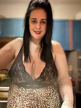 Snapshot of Mary_kansas_bbw chatting on April 2026 06:10:01 PM Mary kansas bbw online show from April 2026 06:10:01 PM