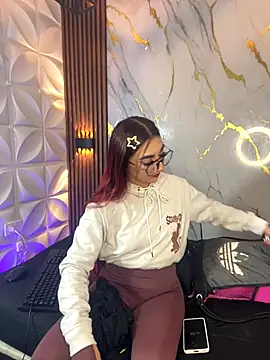 Snapshot of Venus_Bms_ chatting on December 2025 11:17:02 AM Venus Bms online show from December 2025 11:17:02 AM