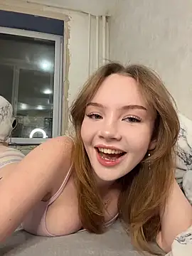 feral  berryss online show from November 2025 03:38:02 PM