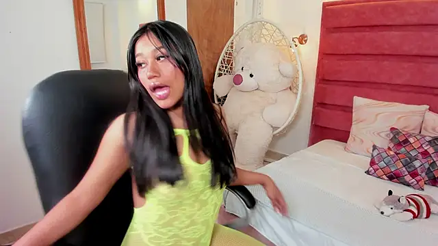 Snapshot of thalia_nichols chatting on February 2026 10:13:01 PM thalia nichols online show from February 2026 10:13:01 PM