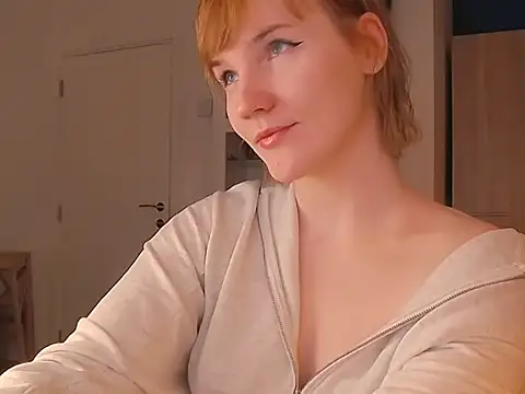 CatchVi online show from April 2026 08:42:02 PM