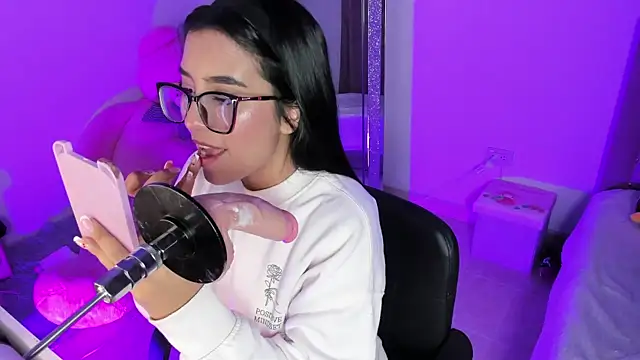 Snapshot of IbbieeBennett_1 chatting on January 2026 02:36:02 AM IbbieeBennett 1 online show from January 2026 02:36:02 AM