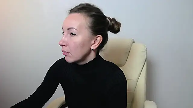 Snapshot of Brandy_Gem chatting on April 2026 01:14:02 PM Brandy Gem online show from April 2026 01:14:02 PM