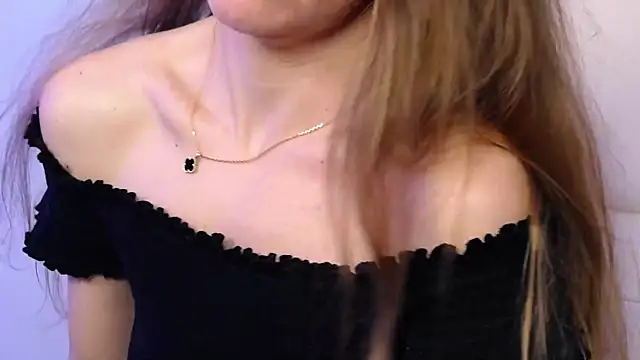 Snapshot of Brandy_Gem chatting on May 2026 08:11:02 AM Brandy Gem online show from May 2026 08:11:02 AM