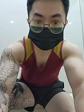 Snapshot of Valerious180 chatting on December 2025 05:43:02 PM Valerious180 online show from December 2025 05:43:02 PM