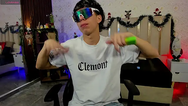 Snapshot of kaelwolf_tay chatting on January 2026 07:28:02 PM kaelwolf tay online show from January 2026 07:28:02 PM