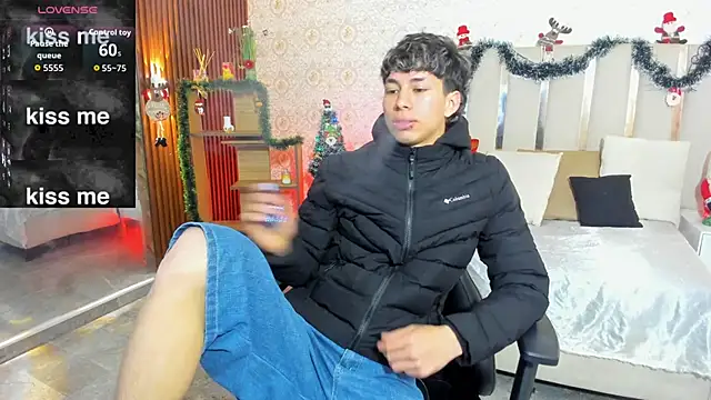 Snapshot of kaelwolf_tay chatting on January 2026 07:26:01 PM kaelwolf tay online show from January 2026 07:26:01 PM