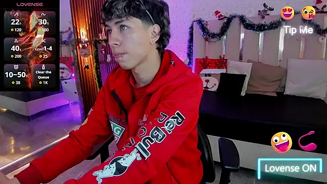 Snapshot of kaelwolf_tay chatting on January 2026 07:08:01 PM kaelwolf tay online show from January 2026 07:08:01 PM