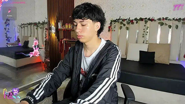 Snapshot of kaelwolf_tay chatting on February 2026 07:21:01 PM kaelwolf tay online show from February 2026 07:21:01 PM