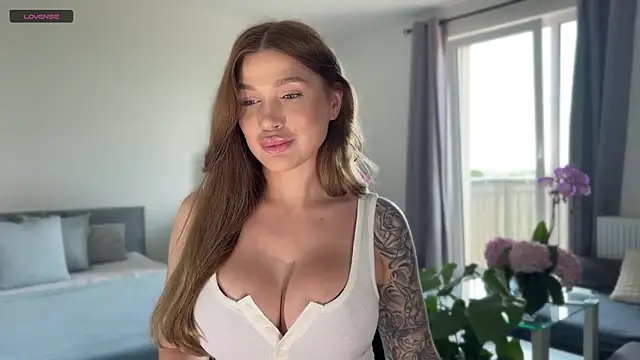 Snapshot of Dobbimood chatting on May 2026 08:32:02 AM Dobbimood online show from May 2026 08:32:02 AM
