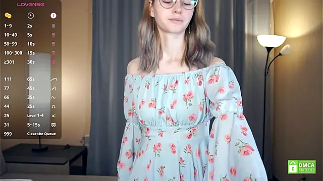 Snapshot of ToyaPletz chatting on January 2026 07:05:02 PM ToyaPletz online show from January 2026 07:05:02 PM