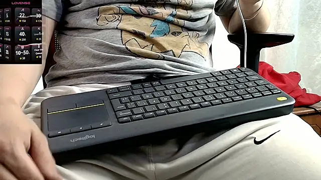 Snapshot of Daisuke_01 chatting on February 2026 12:37:02 AM Daisuke 01 online show from February 2026 12:37:02 AM