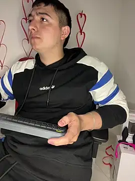 Snapshot of Daisuke_01 chatting on February 2026 03:47:01 AM Daisuke 01 online show from February 2026 03:47:01 AM