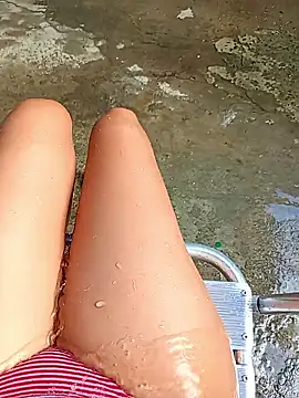 Snapshot of EweXZZ chatting on January 2026 06:22:02 PM EweXZZ online show from January 2026 06:22:02 PM