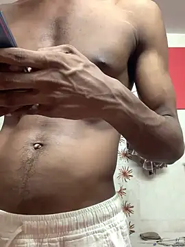 akgymnastic77Z online show from May 2026 05:07:01 PM