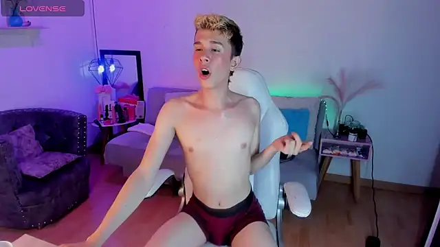 Snapshot of Juaan_Diick chatting on February 2026 08:12:01 PM Juaan Diick online show from February 2026 08:12:01 PM