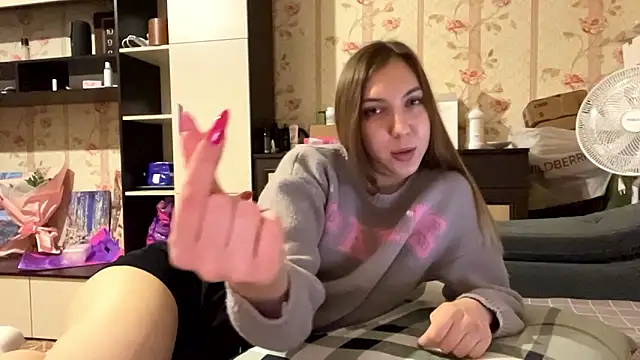 Snapshot of Katebarbie chatting on February 2026 04:24:02 PM Katebarbie online show from February 2026 04:24:02 PM