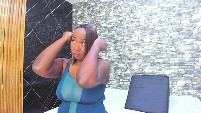 Snapshot of ZoeCollin chatting on December 2025 03:15:02 AM ZoeCollin online show from December 2025 03:15:02 AM