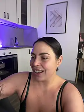 Amalia Lia  online show from January 2026 10:36:01 PM