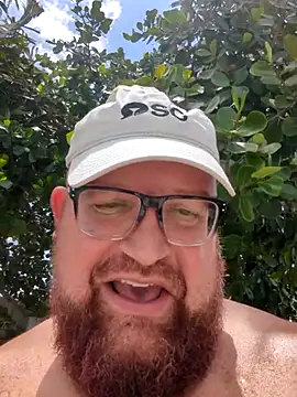 BigBearforCuddles online show from May 2026 05:43:02 PM
