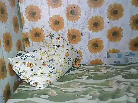 Smilinglovely online show from March 2026 10:16:02 PM