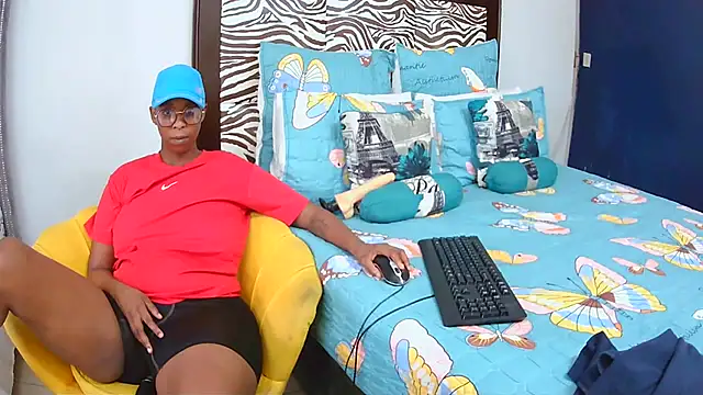 Snapshot of SexyCurves9 chatting on February 2026 01:52:02 PM SexyCurves9 online show from February 2026 01:52:02 PM