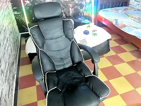 Snapshot of jay_orange chatting on November 2025 07:27:01 PM jay orange online show from November 2025 07:27:01 PM