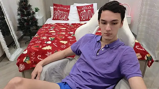 Snapshot of MoonlinSkinn chatting on January 2026 01:08:02 AM MoonlinSkinn online show from January 2026 01:08:02 AM