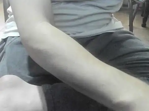 Snapshot of OreCam chatting on December 2025 12:23:02 PM OreCam online show from December 2025 12:23:02 PM