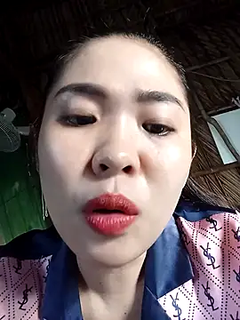 Snapshot of Lin-kute98 chatting on February 2026 12:11:02 AM Lin-kute98 online show from February 2026 12:11:02 AM