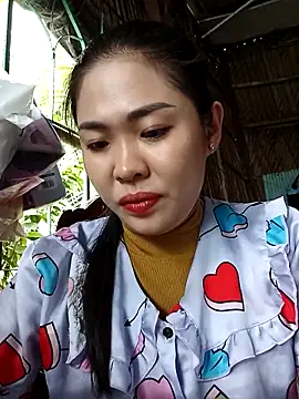 Snapshot of Lin-kute98 chatting on April 2026 01:38:01 AM Lin-kute98 online show from April 2026 01:38:01 AM