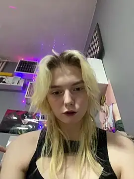 Snapshot of KittyLarva chatting on February 2026 07:53:02 PM KittyLarva online show from February 2026 07:53:02 PM