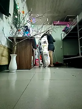 Snapshot of LianLaz chatting on February 2026 12:25:01 PM LianLaz online show from February 2026 12:25:01 PM