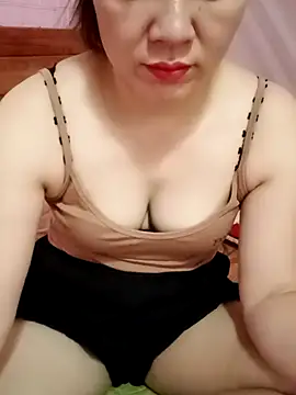 Lily-ross22 online show from May 2026 03:58:02 AM
