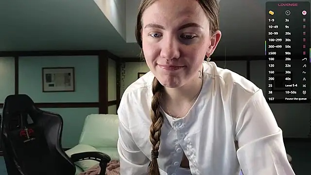 KiraRustle online show from February 2026 02:49:01 AM