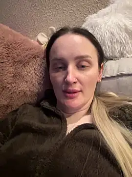 TomilaSi online show from December 2025 01:00:01 AM