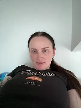 TomilaSi online show from May 2026 06:28:02 PM