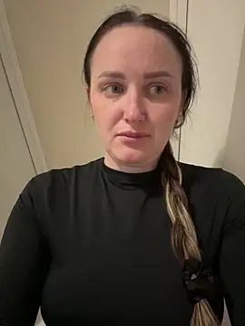 TomilaSi online show from May 2026 11:54:01 PM