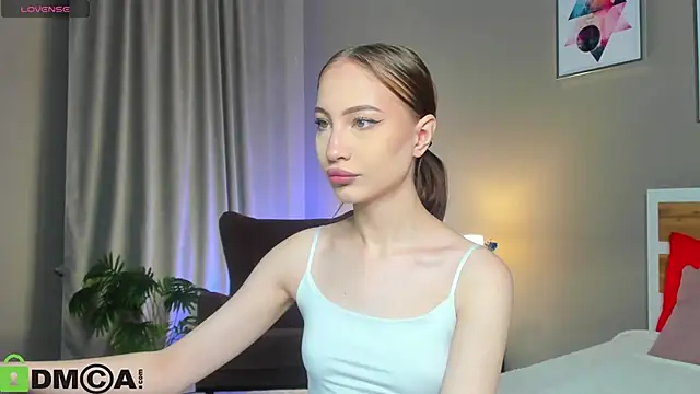 lally cute online show from December 2025 11:19:01 AM