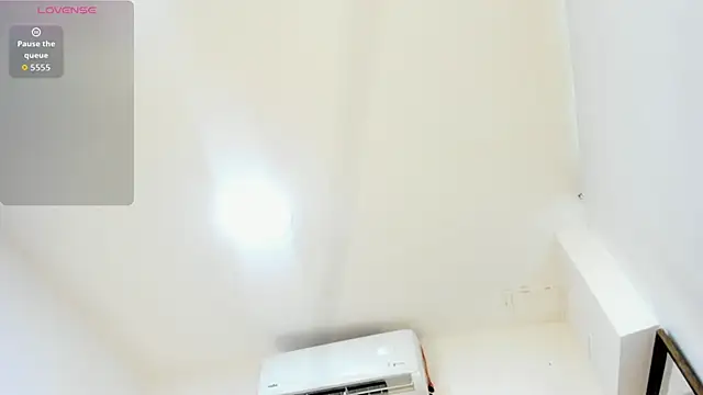 IsisBrown  online show from December 2025 09:09:01 PM