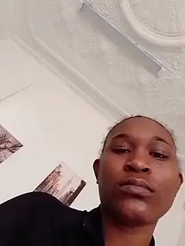 Snapshot of JuicyEbonyGoddess chatting on May 2026 09:48:01 AM JuicyEbonyGoddess online show from May 2026 09:48:01 AM