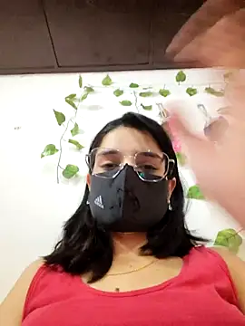 Snapshot of Sexolinaa chatting on May 2026 11:42:02 AM Sexolinaa online show from May 2026 11:42:02 AM