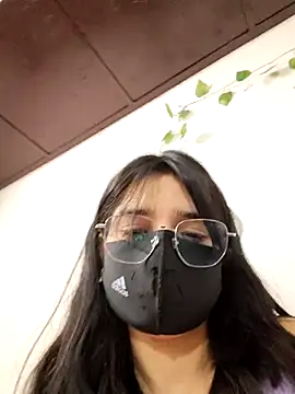 Snapshot of Sexolinaa chatting on May 2026 01:37:01 PM Sexolinaa online show from May 2026 01:37:01 PM
