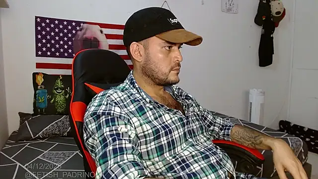 Snapshot of holegape chatting on December 2025 03:37:02 AM holegape online show from December 2025 03:37:02 AM