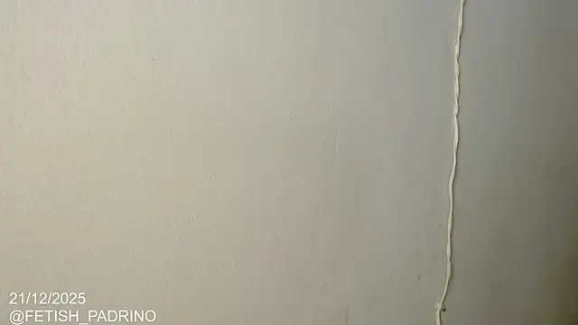 Snapshot of holegape chatting on December 2025 04:20:03 AM holegape online show from December 2025 04:20:03 AM